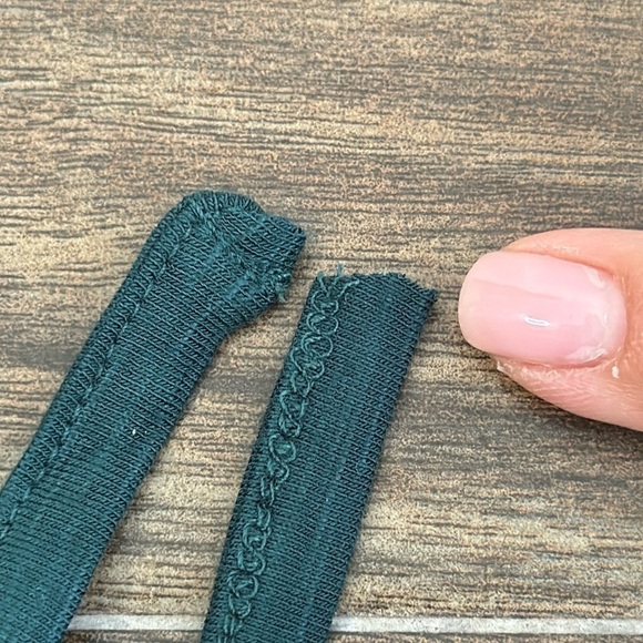 NWT Anthropologie Porridge Puff-Sleeve Tie-Front Top in Green, XXS - Picture 9 of 12